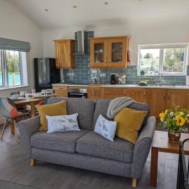 Woodland Lodge, hotel in Lisnaskea