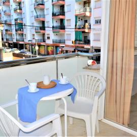Villa Service - Rovior 3º 3ª, hotell i El Vendrell