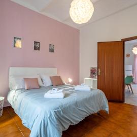 La Verde Rosa - Casa vacanze a due passi dal lago, hotell i Marta