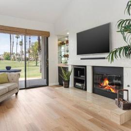Sunny Palm Desert Escape on Golf Course