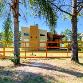 Pinares del Norte – hotel w mieście Federación