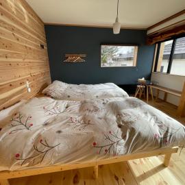 Yubaba House Downtown Apartments, hotel in Nozawa Onsen