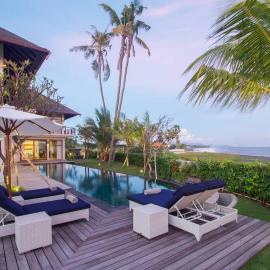 Beachfront Luxury, Villa Purnama, hotel in Ketewel