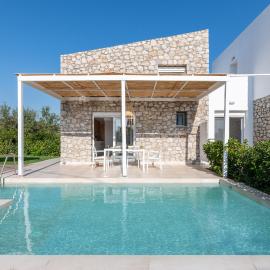 New Loft by Ossiano Pool Villas, Heating Pool,2 min drive to Haraki Beach & 10 to Lindos, hotel u gradu 'Haraki'