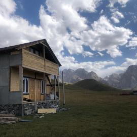 Bars Yurt Camp – hotel w mieście Kol-Suu