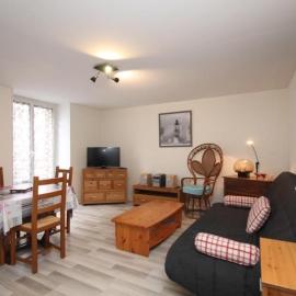 T2 central proche thermes avec wifi - FR-1-608-183