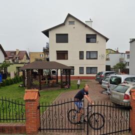 Sztormowa 13, hotel Chałupyban
