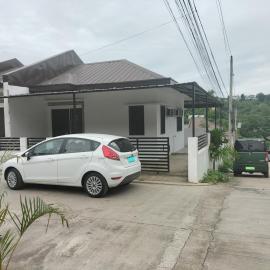 Cozy 2BR Bungalow House & Lot, Near Airport, Ateneo de Cebu, SM Lacion, Gaisano Grand mall, Hotel in Mandaue City
