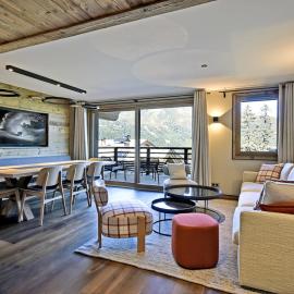 Appartement lumineux avec balcon à 2 chambres doubles et services inclus, skis aux pieds - FR-1-613-65, hotel in Les Allues