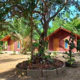 Hotel Chanaya, hotel a Ambanpola