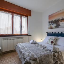GuestHost - Tirrenia Cozy Apartment near the Beach