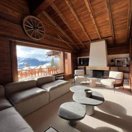 Superb Attic Apartment in Les Esserts
