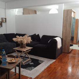 Adorable Cozy Apartment, Hotel in Aglantzia