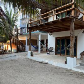 Cabañas las Palmas Chacahua, hotel di Guayabas