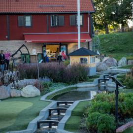 Bergs Slussar Vandrarhem & Stugor, hotell i Vreta Kloster