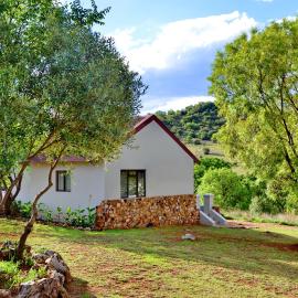 Thanda Manzi Country Hotel, מלון בסנטוריון