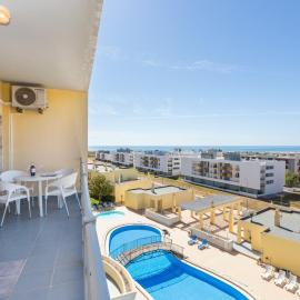 T1 Sol by Seewest, Hotel in Albardeira