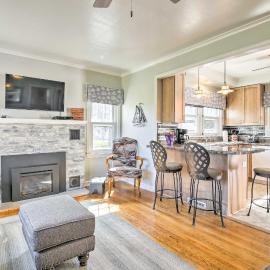 Modern Sturgeon Bay Home by Potawatomi State Park!