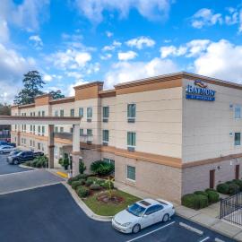 Viesnīca Baymont by Wyndham Savannah I-95 pilsētā Savanna