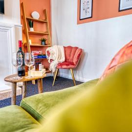 Brewery Loft - 3 Bedroom Bright Spacious apartment in the centre of town, Wifi, Netflix, hotel a Cirencester