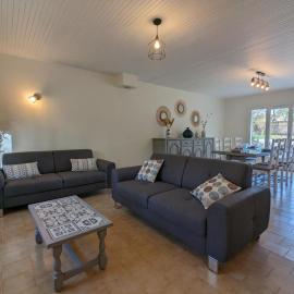 Maison de plain-pied avec wifi et animaux acceptés, jardin et terrasse privés