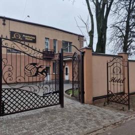 Prometey Hotel, Hotel in Kamjanske