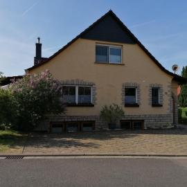 Doppelzimmer bei Ferienwohnung Kilian, hotel in Weberstedt
