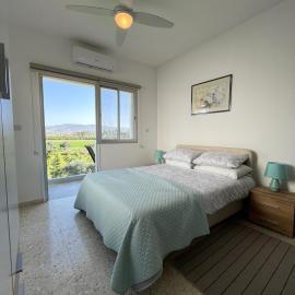 White House studio with sea view and parking