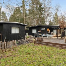 Gorgeous Home In Strøby With Kitchen, hotel in Strøby