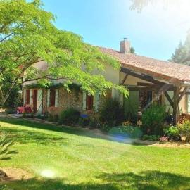 Maison avec piscine proche des thermes