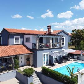LAVANDA house with apartments