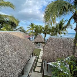San Carlos Surf Resort & Eco Lodge, hotel in San Carlos
