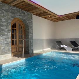 GITE BALNEO LES AMARYLLIS, hotel em Taninges