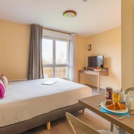Zenitude Hôtel-Résidences Magny-les-Hameaux, hotel en Magny-les-Hameaux