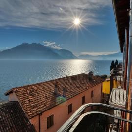 Lake View Apartment Golden Triangle