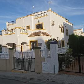 Orihuela - Sleeps 6 - Parking - Pool - PetFriendly