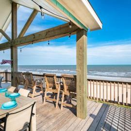 Gulf Front - Mini Golf - Hot Tub - Family Friendly - ForeShore, hotel in Bolivar Peninsula