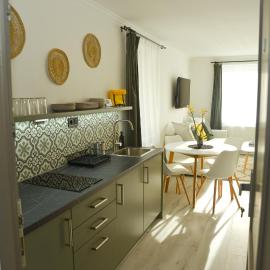 Raba92 Apartman House โรงแรมในเยอร์