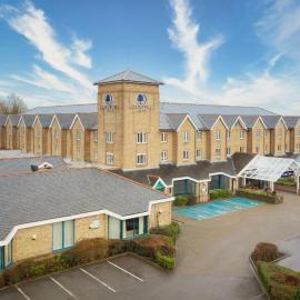 DoubleTree by Hilton London Elstree、ボアハムウッドのホテル
