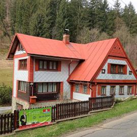Ubytování v retro chalupě Na Věčnosti, Hotel in Tanvald