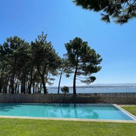 Precioso Apartamento en la Playa de Illa de Arousa, hotel in Isla de Arosa