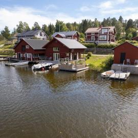 Seaside Cottage House nr 1, Saltvik Hudiksvall, hotel in Hudiksvall