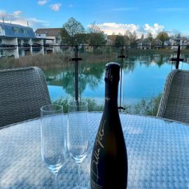 Luxury Lodge w Pool Spa Lower Mill Estate, hotel a Cirencester