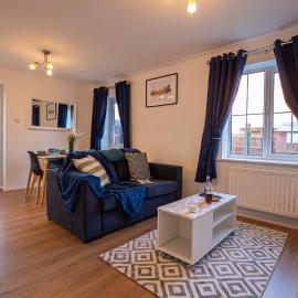 Franklin House 2 bed, king bed, parkingx2, workspace, wi-fi, corporates
