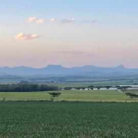 Bellevue Berg Cottage, hotel a Bergville