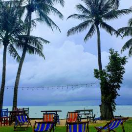 BEACH HOUSE WOODY, khách sạn ở Laem Sor
