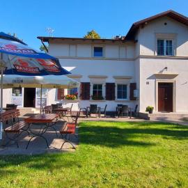 Pod Kasztanem, hotel a Lubin