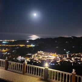 Der Thron von Torrox - Villa Sorpresa