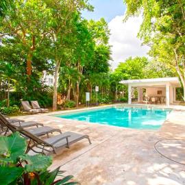 La Casa del Arbol -4bed 3 bath, Hotel in Puerto Morelos