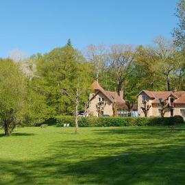 Gîte dans un Domaine Historique, ξενοδοχείο σε Chevreuse